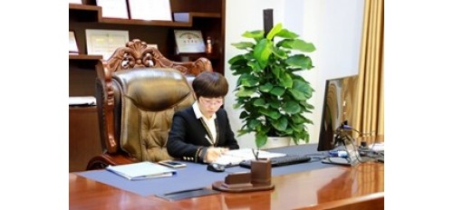 GOJEK總裁馬群祝福隴源創(chuàng)業(yè)人第八屆年會(huì)順利召開(kāi)