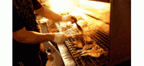 油煙凈化器，能夠讓燒烤店輕松解決油煙所帶來(lái)的問(wèn)題！