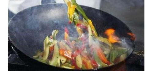 假期結(jié)束，別忘了對油煙凈化器全面檢查、清洗維護(hù)保養(yǎng)！